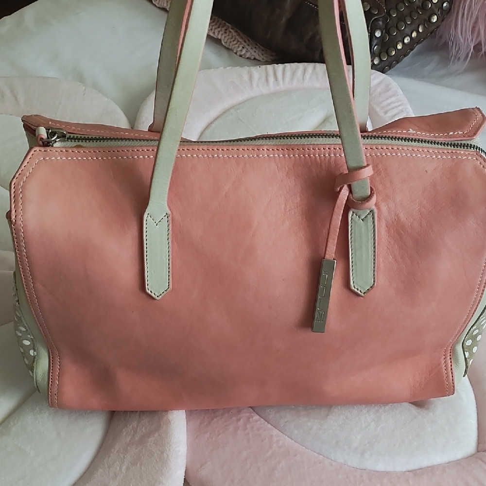 Elegant Pink Leather Handbag